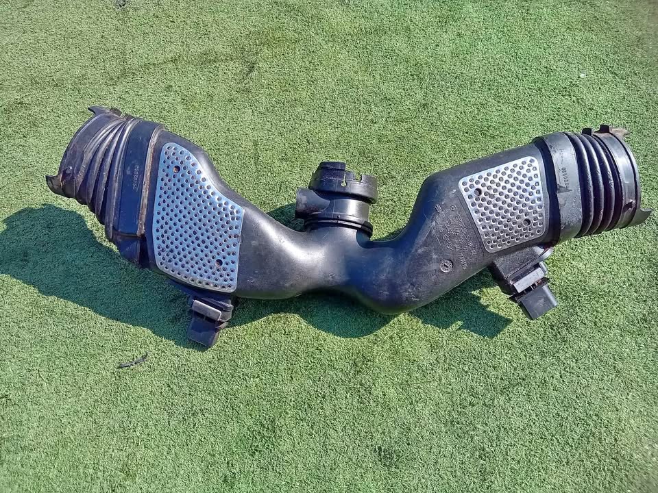 MERCEDES BENZ OM642 3.0 DIESEL ENGINE AIR INTAKE PIPE 4PIN  FOR SALE W164/ SPRINTER /W204 /W212/VITO