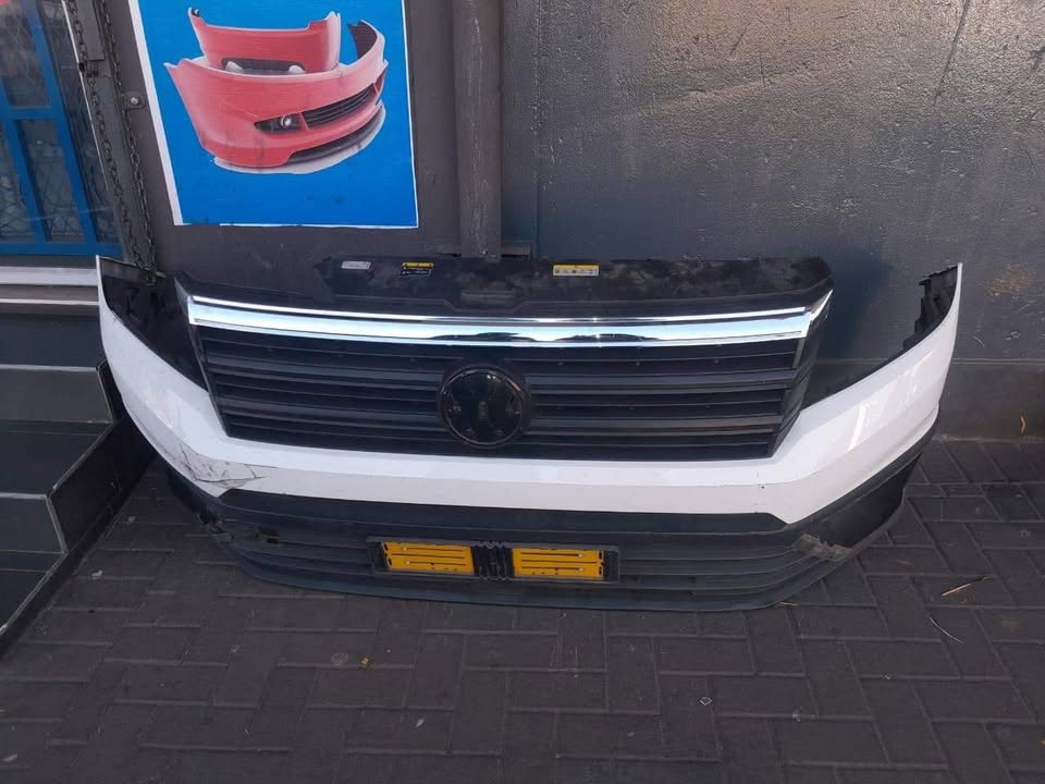 VW IVECO  FRONT BUMPER COMPLETE FOR SALE - Private Seller