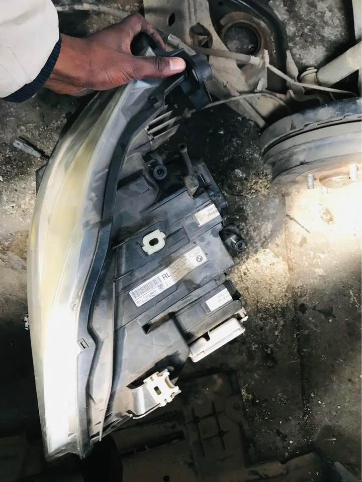 RHS BMW e90 headlight for sale - Private Seller RHS BMW e90 headlight for sale - Private Seller