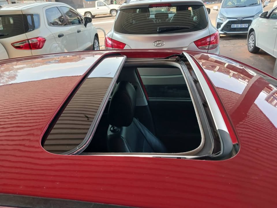 2017 KIA RIO 1.4 HATCHBACK  Transmission: Manual  Mileage: 74000km  Fueltype: Petrol  Maroon