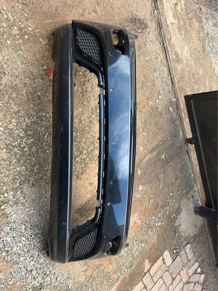 Jeep Grand Cherokee (WK2 generation 2011-2016) front bumper and spoiler - Private Seller Jeep Grand Cherokee (WK2 generation 2011-2016) front bumper and spoiler - Private Seller