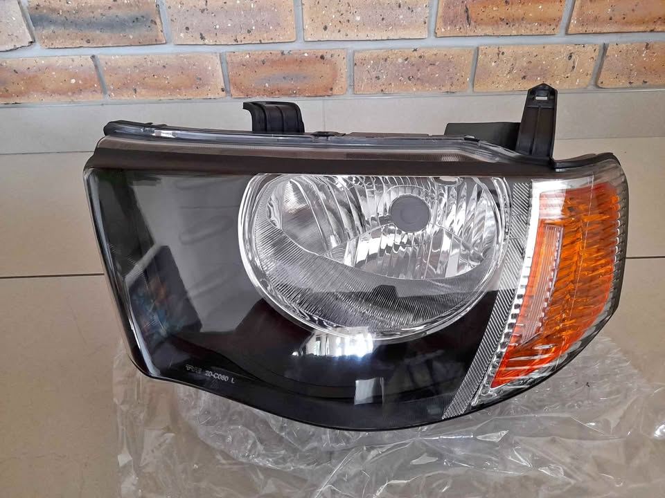 MITSUBISHI TRITON  2008 ONWARDS BRAND NEW HEADLIGHTS FOR SALE PRICE