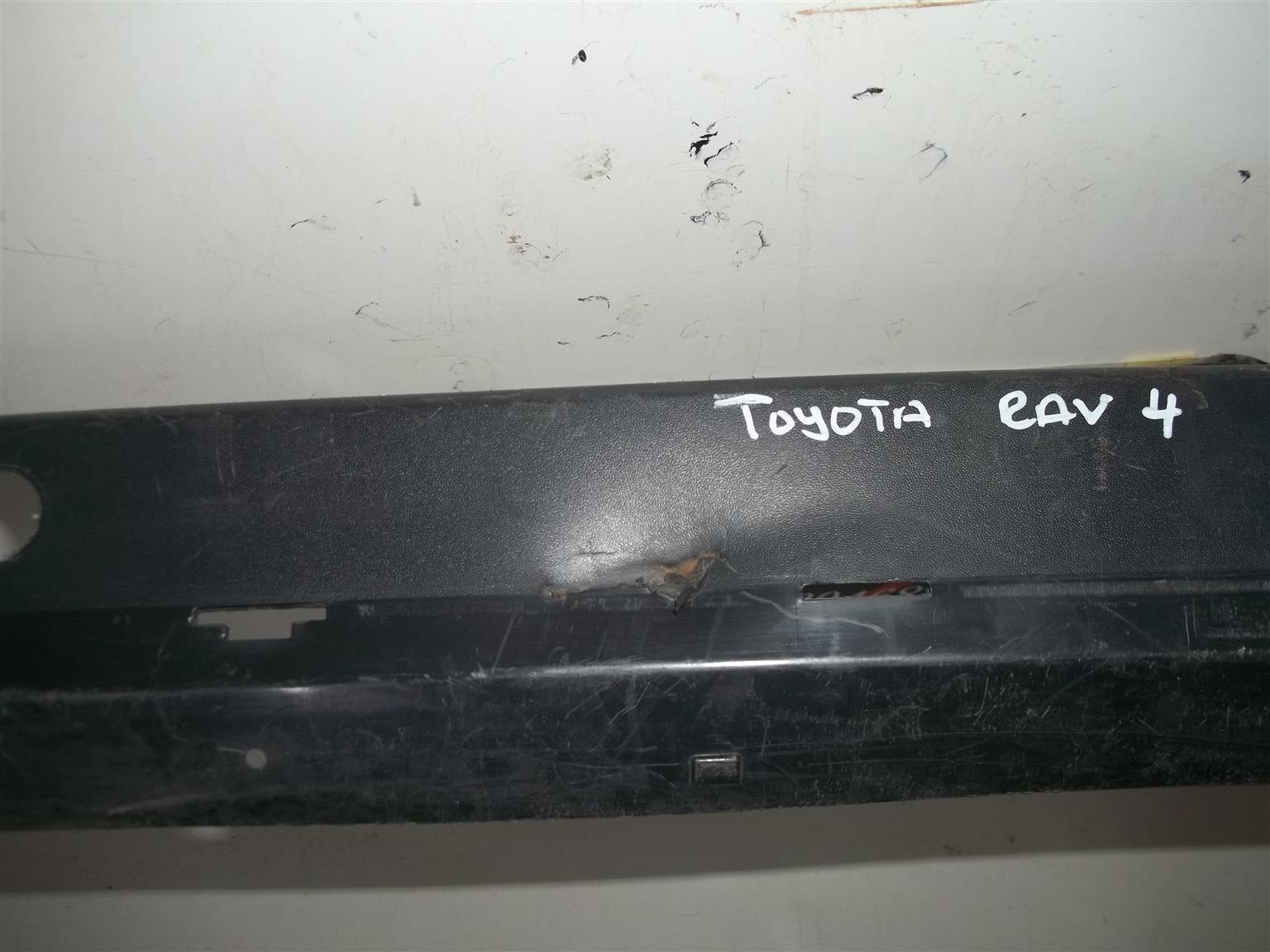Toyota Rav 4 rear bumper spoiler - Private Seller Toyota Rav 4 rear bumper spoiler - Private Seller