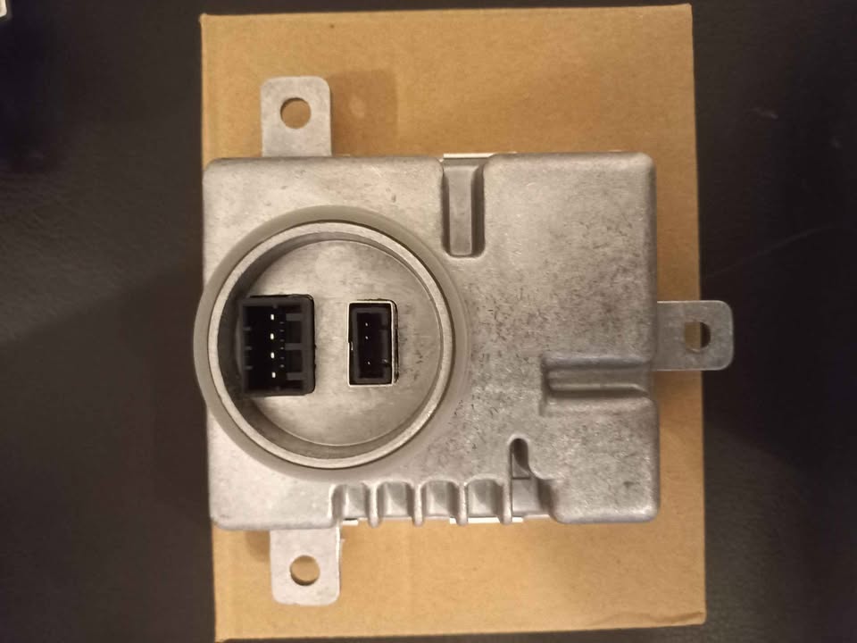 8KO941597C AUDI A SERIES + Q Xenon ballast brand new - Private Seller