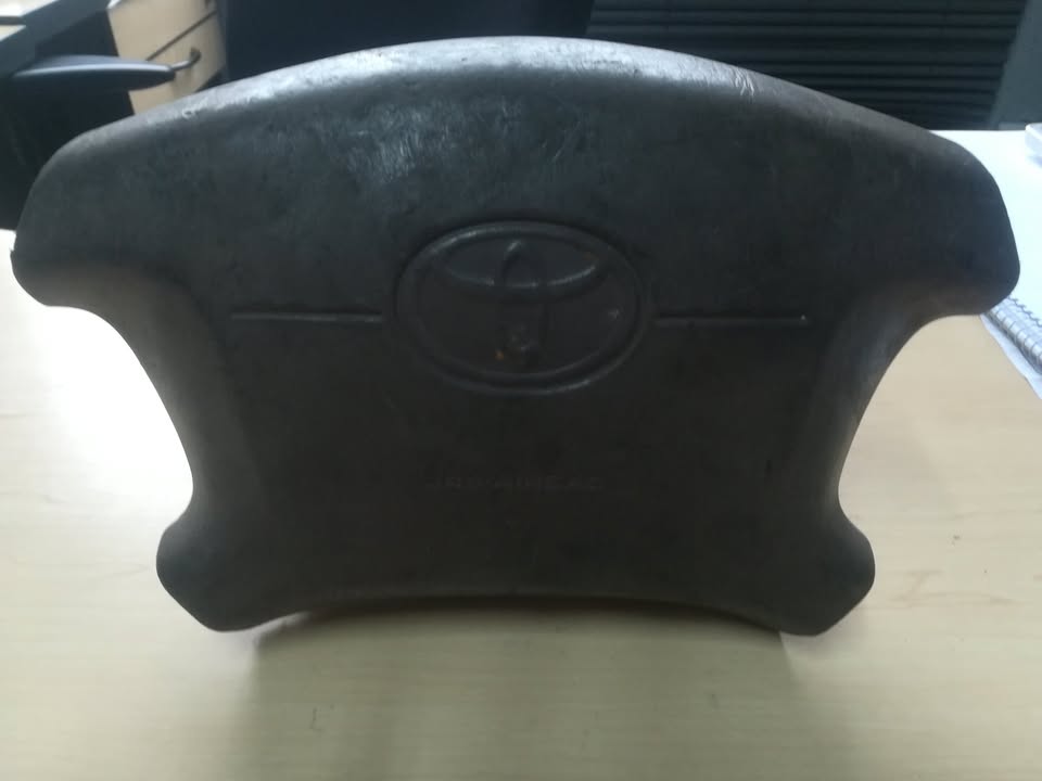TOYOTA COROLLA RSI AIRBAG - Private Seller TOYOTA COROLLA RSI AIRBAG - Private Seller