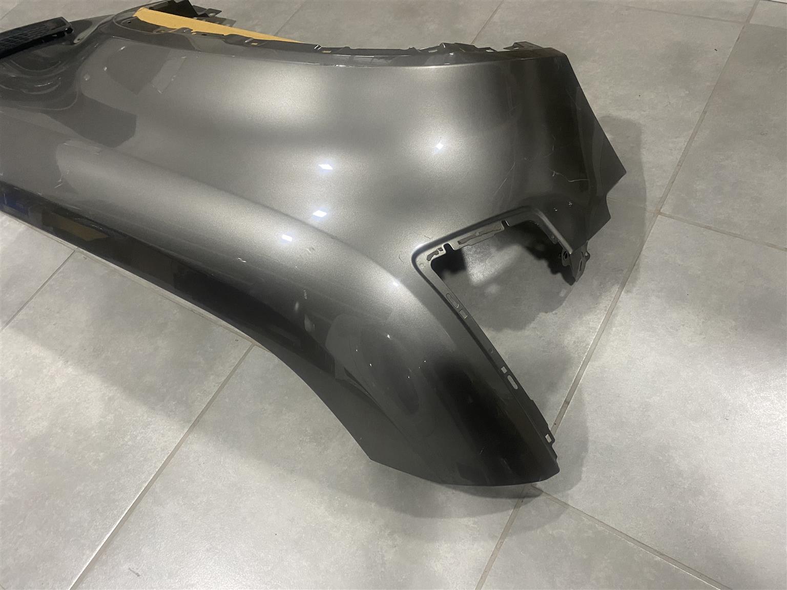 2022 LAND ROVER DEFENDER LEFT FRONT FENDER FOR SALE. IN PRISTINE CONDITION - Private Seller 2022 LAND ROVER DEFENDER LEFT FRONT FENDER FOR SALE. IN PRISTINE CONDITION - Private Seller