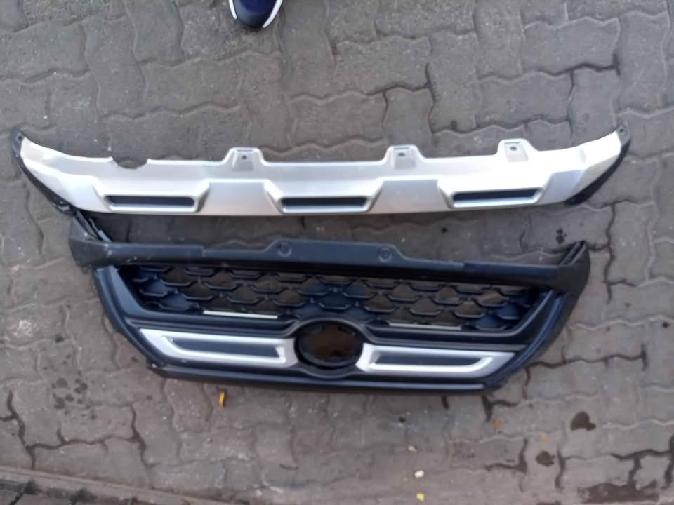 Toyota Corolla Cross Grill Toyota Corolla Cross Grill