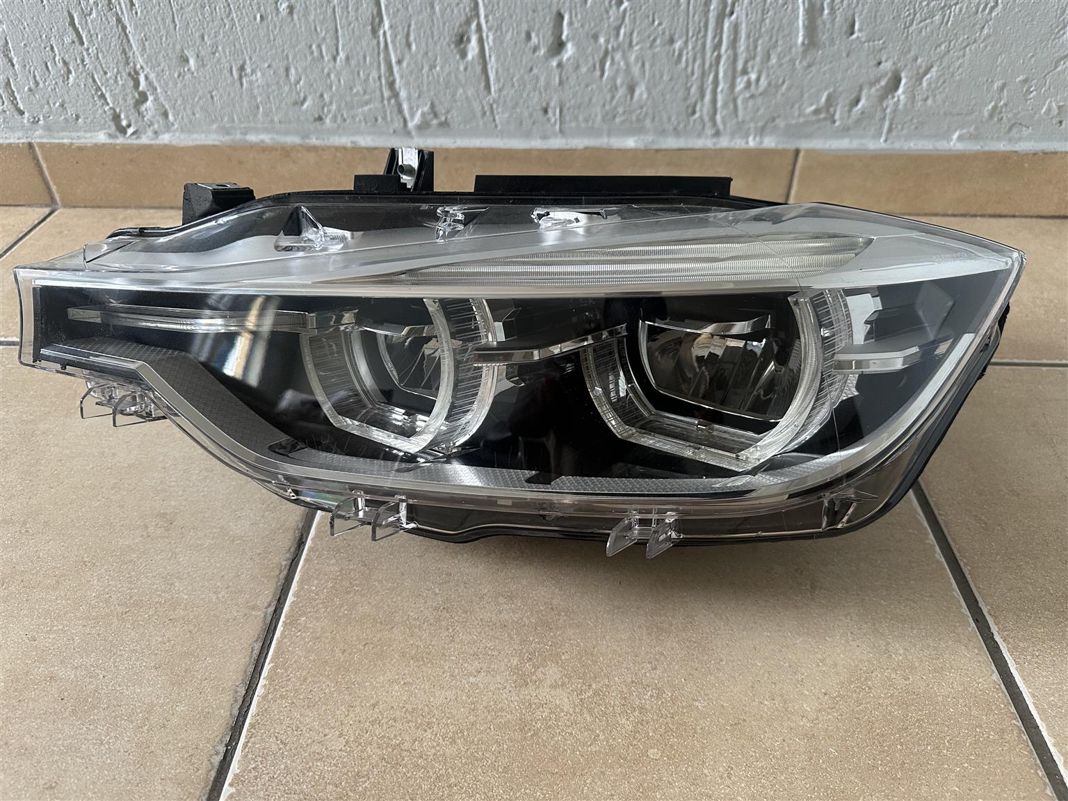 BMW LED F30 F31 Facelift Headlight - Private Seller BMW LED F30 F31 Facelift Headlight - Private Seller
