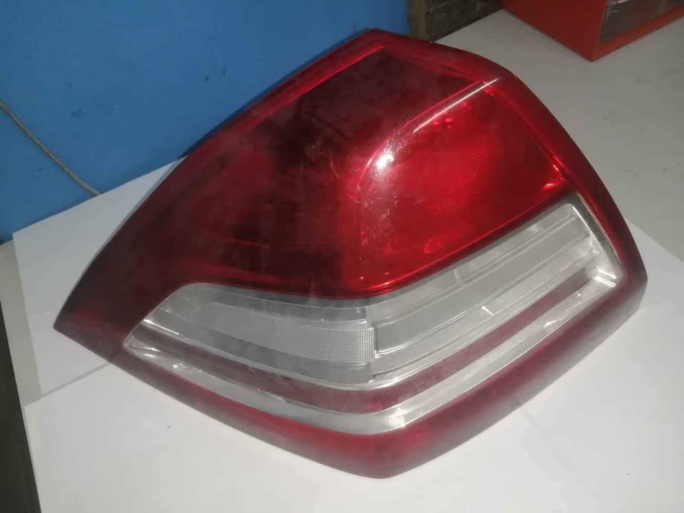 Renault Megane 2 Sedan Taillight - Private Seller