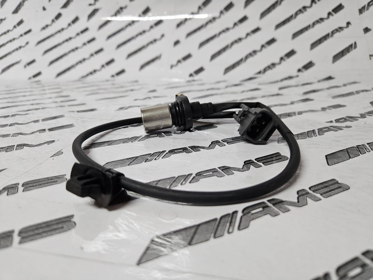 Brand New Electric Crankshaft Position Sensor for Toyota Runx - Private Seller
