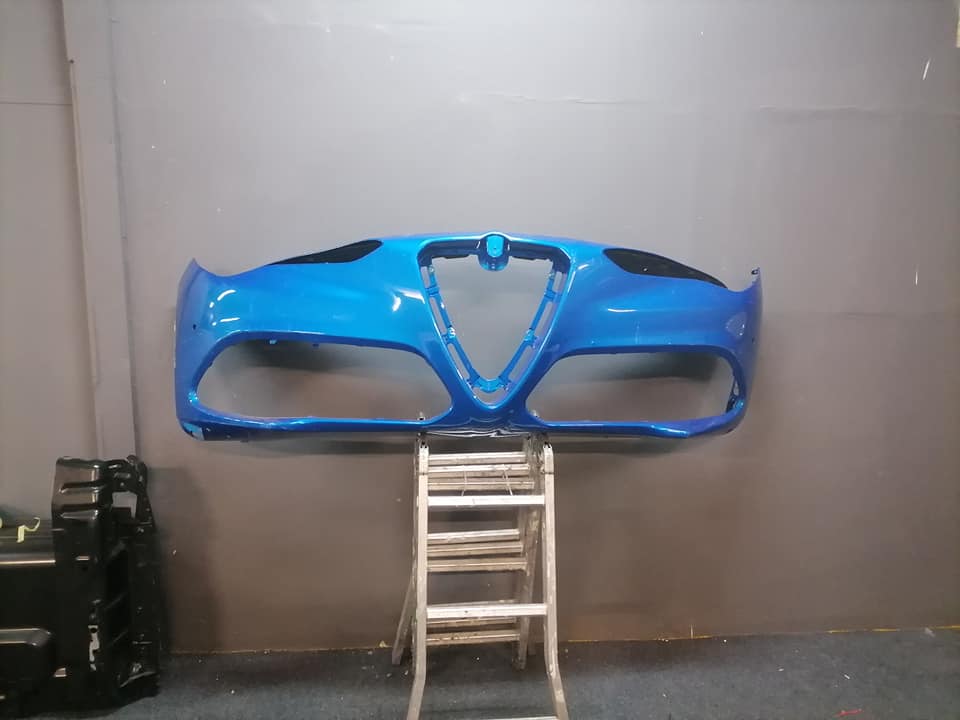 Alfa Romeo Stealvio blue front bumper  you can contact the number in description for assistance - Private Seller