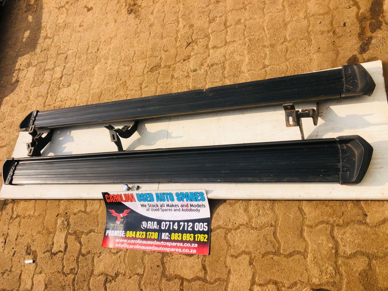 Toyota Hilux D4d left and right side steps (double cab) - Private Seller