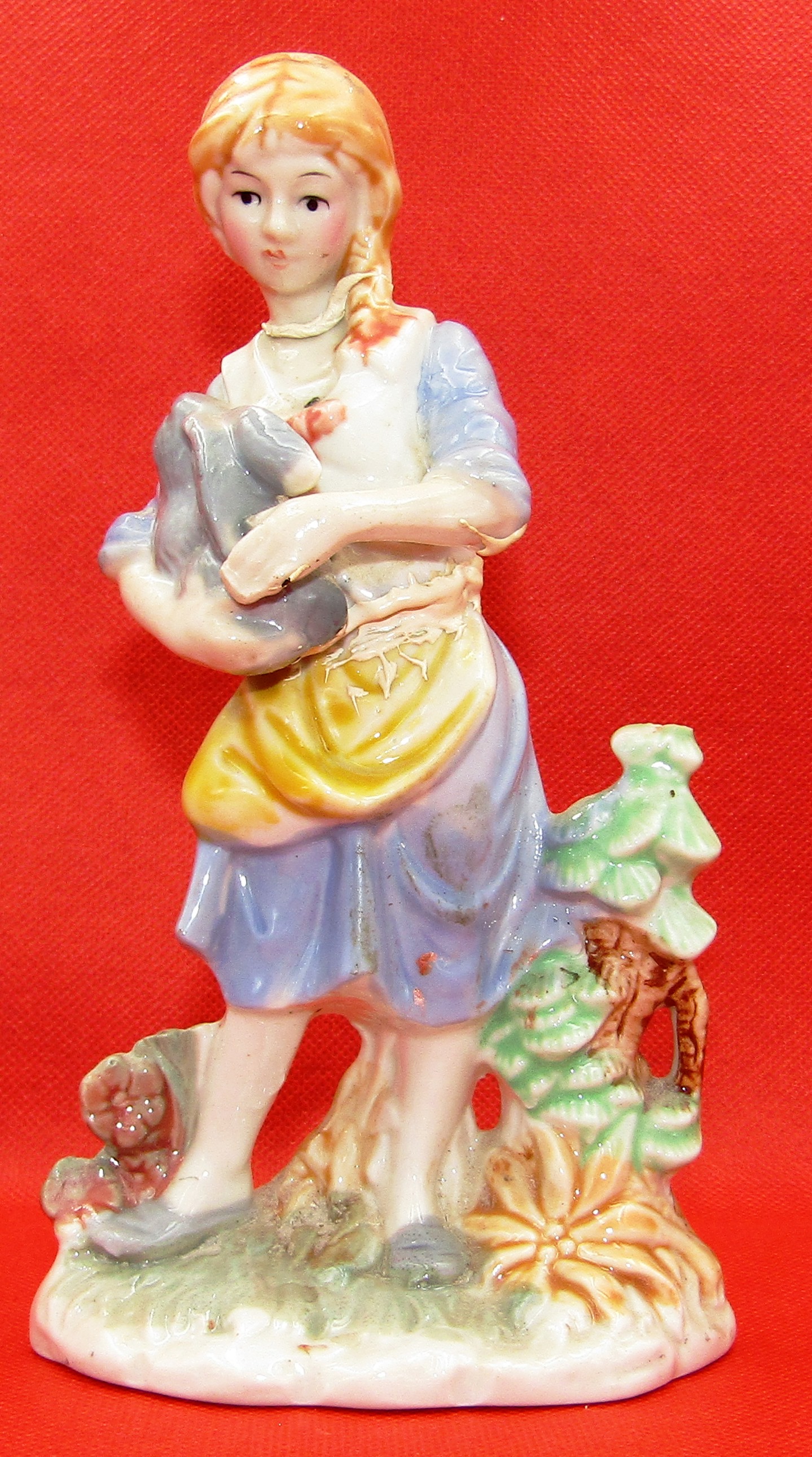 Girl with Rabbit Porcelain Figurine – flawed Girl with Rabbit Porcelain Figurine – flawed