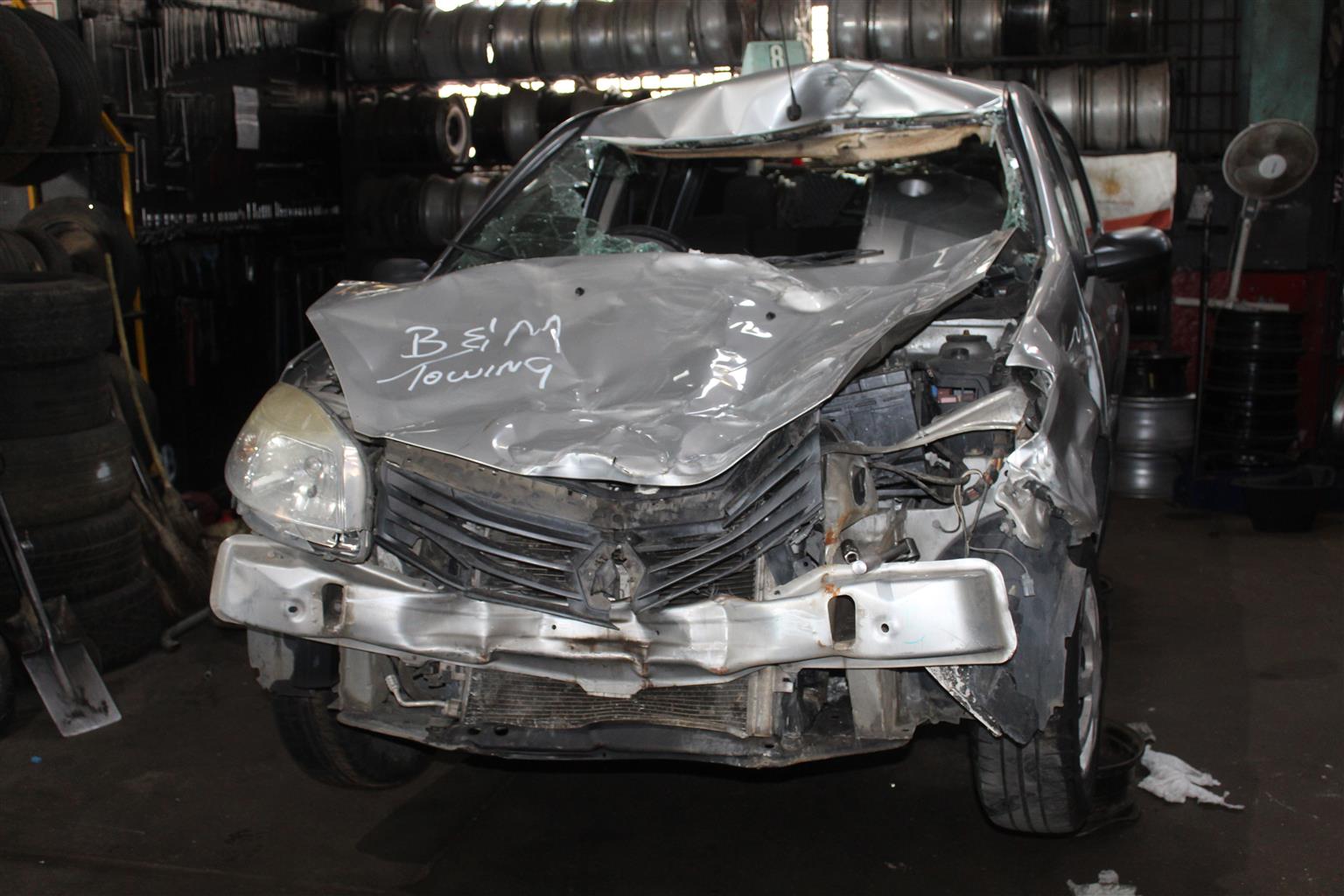 STRIPPING Renault Sandero 1.6 8V Manual - 2011 - Private Seller STRIPPING Renault Sandero 1.6 8V Manual - 2011 - Private Seller