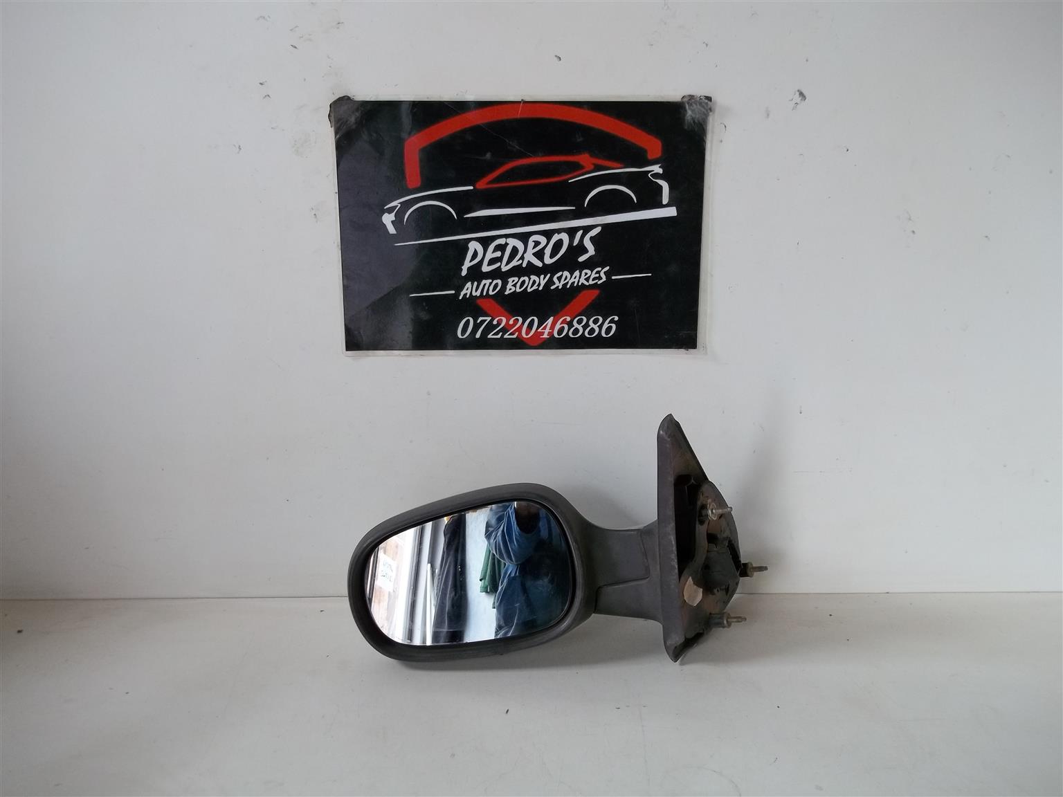 Renault Megane '96-'03 left mirror (Electric) - Private Seller Renault Megane '96-'03 left mirror (Electric) - Private Seller