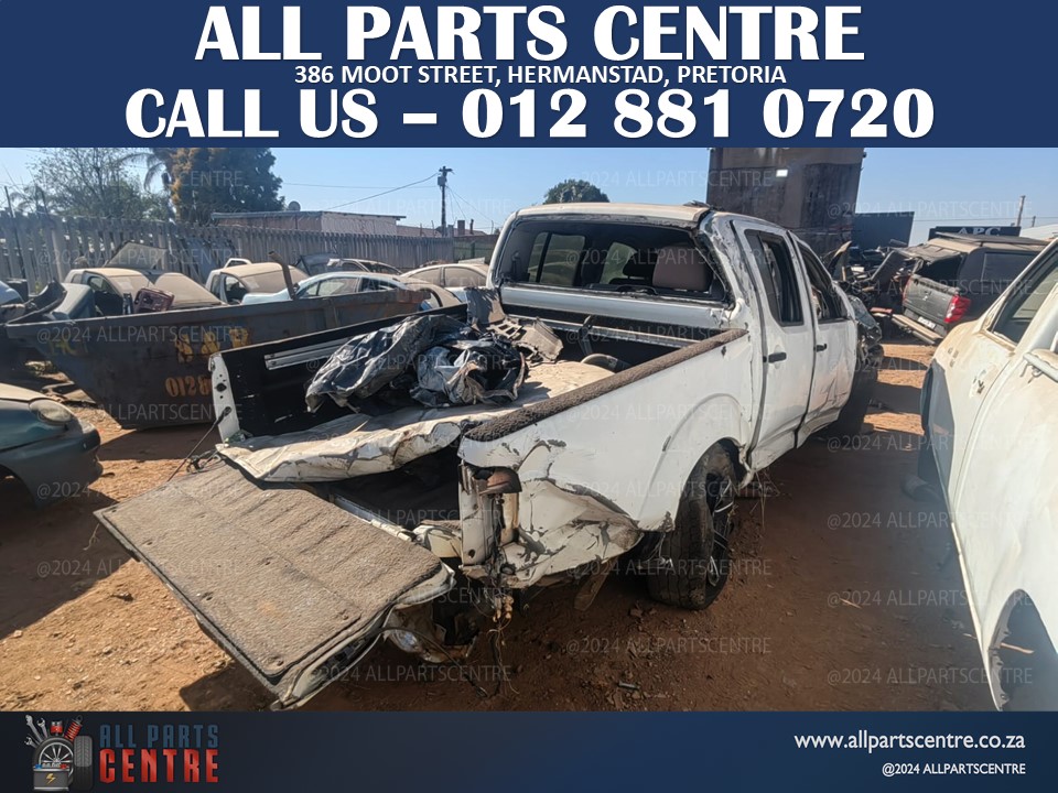 Nissan Navara 2005 stripping for spares