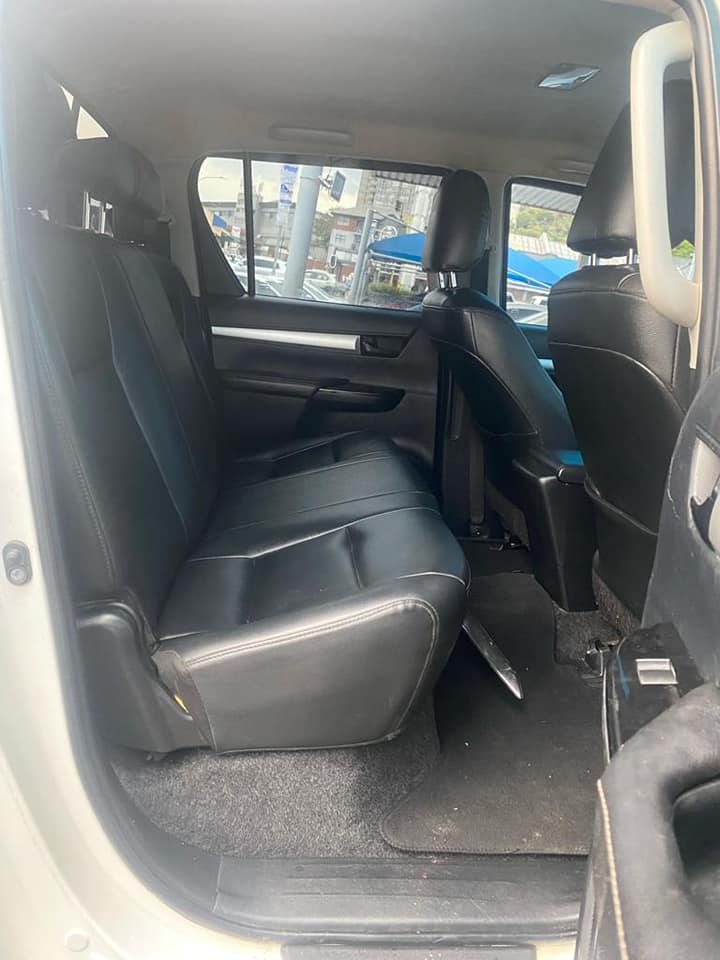 2017 TOYOTA HILUX 2.4 GD6 4X2 MANUAL