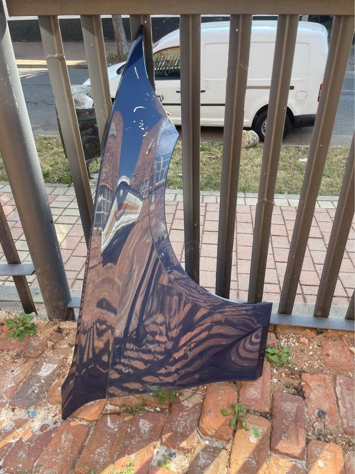 BMW G20 fender right side - Private Seller