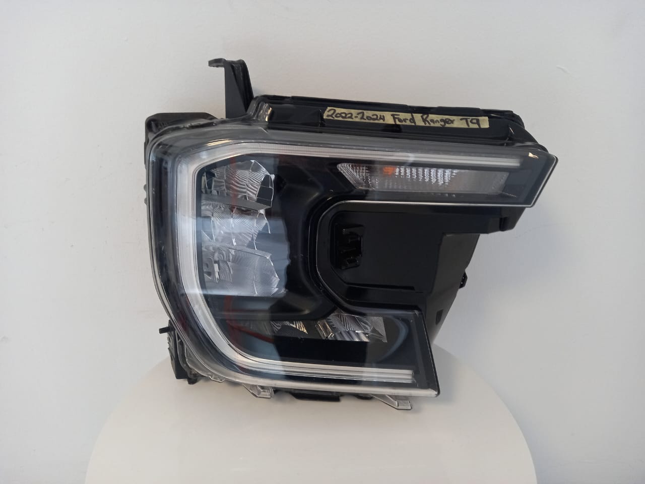 Ford Ranger T9 RHS LED Xenon Headlight (2022 - 2024) - Private Seller