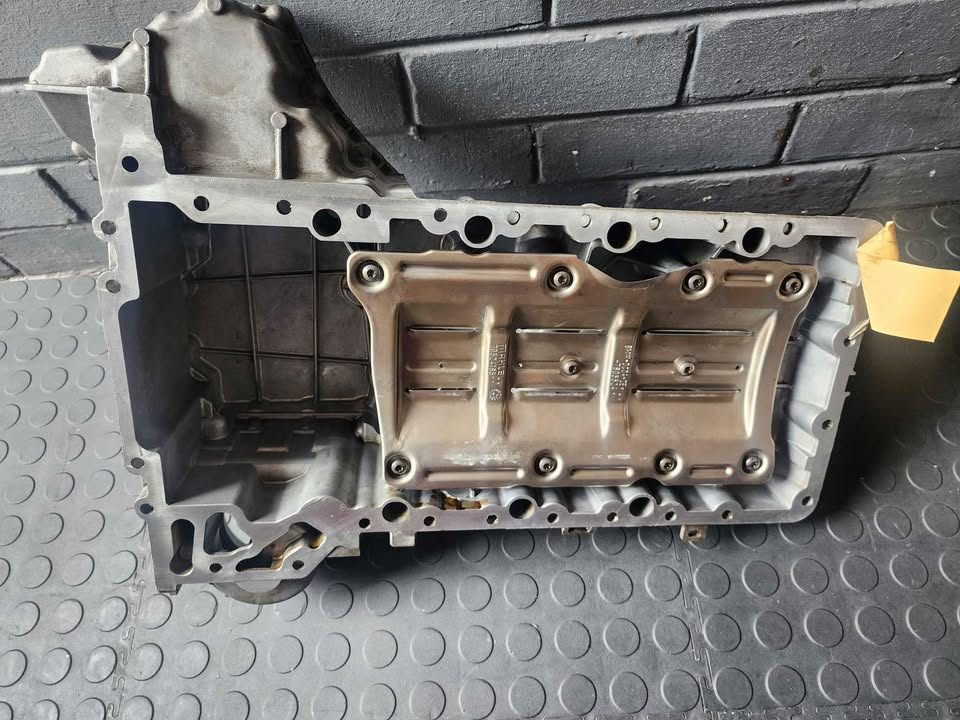 BMW N63 OIL SUMP - 4.4 V8 - Private Seller
