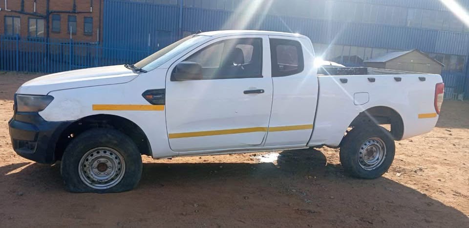 2018 Ford ranger club cab 2.2 breaking for parts and spares - Private Seller