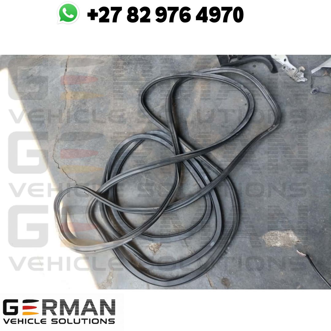 volkswagen polo 6 sedan rubber door seals door rubbers for sale used - Private Seller
