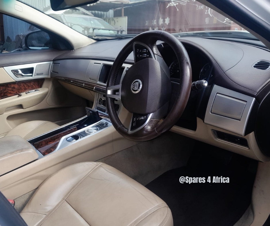NOW STRIPPING – 2011 JAGUAR XF 2.0 DIESEL / AUTOMATIC - Private Seller NOW STRIPPING – 2011 JAGUAR XF 2.0 DIESEL / AUTOMATIC - Private Seller