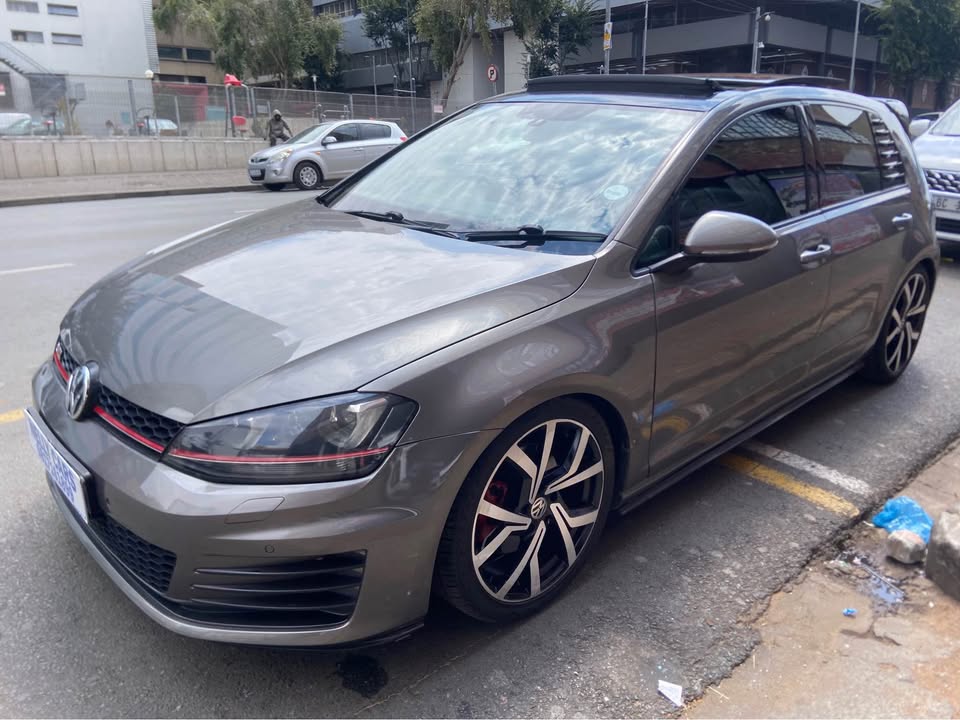 2015 Polo Golf 7 GTI 2.0 17000km Automatic