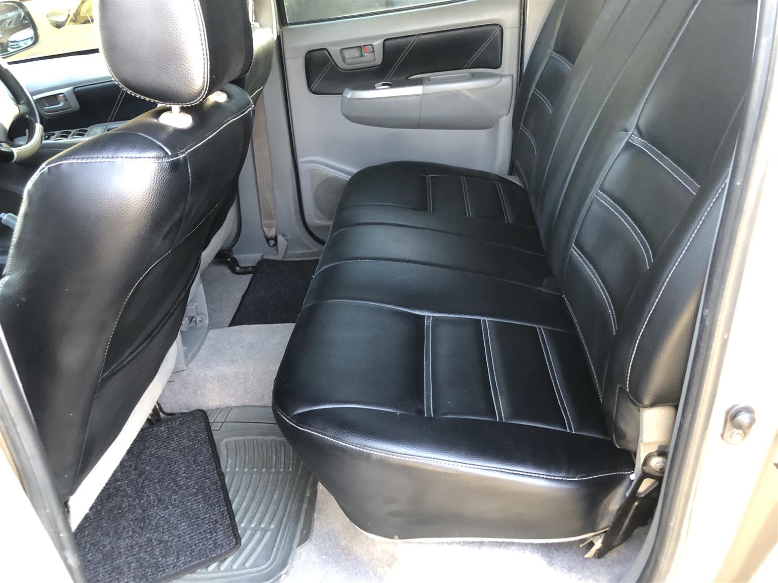 2011 Toyota Hilux 2.7VVTI Double Cab Manual For Sale