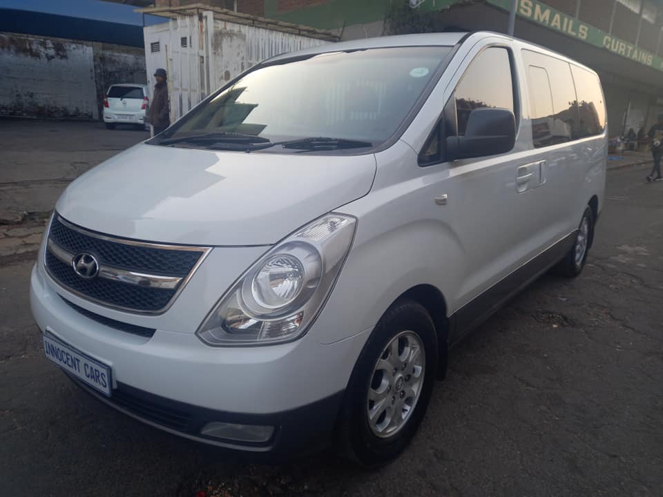2013 HYUNDAI H1 BUS 2.5 DIESEL, AUTOMATIC, WHITE COLOR, MILEAGE 116000