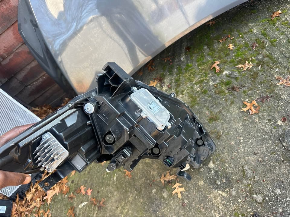 Haval Jolion pro right led vision headlight - Private Seller Haval Jolion pro right led vision headlight - Private Seller