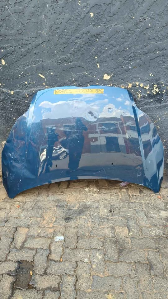 FORD FOCUS BONNET 2012-2015 - Private Seller FORD FOCUS BONNET 2012-2015 - Private Seller