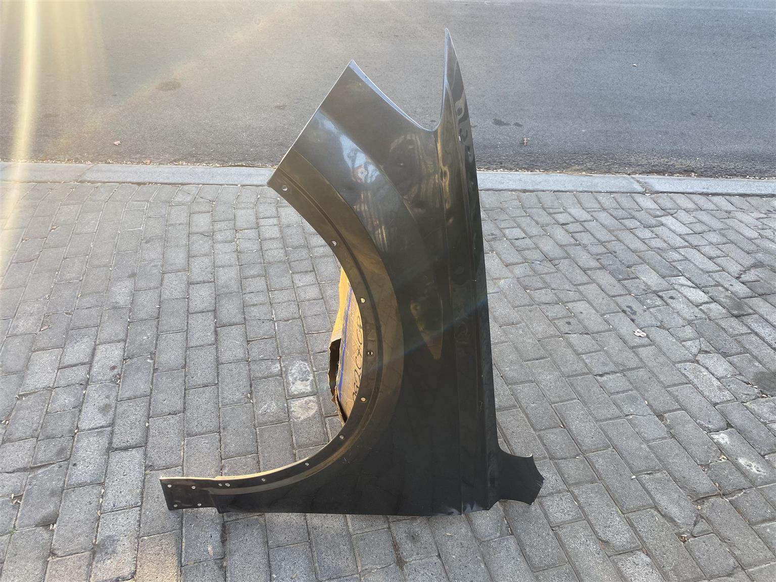 2023 AUDI Q7 LEFT FRONT ALUMINIUM FENDER FOR SALE. IN EXCELLENT CONDITION - Private Seller