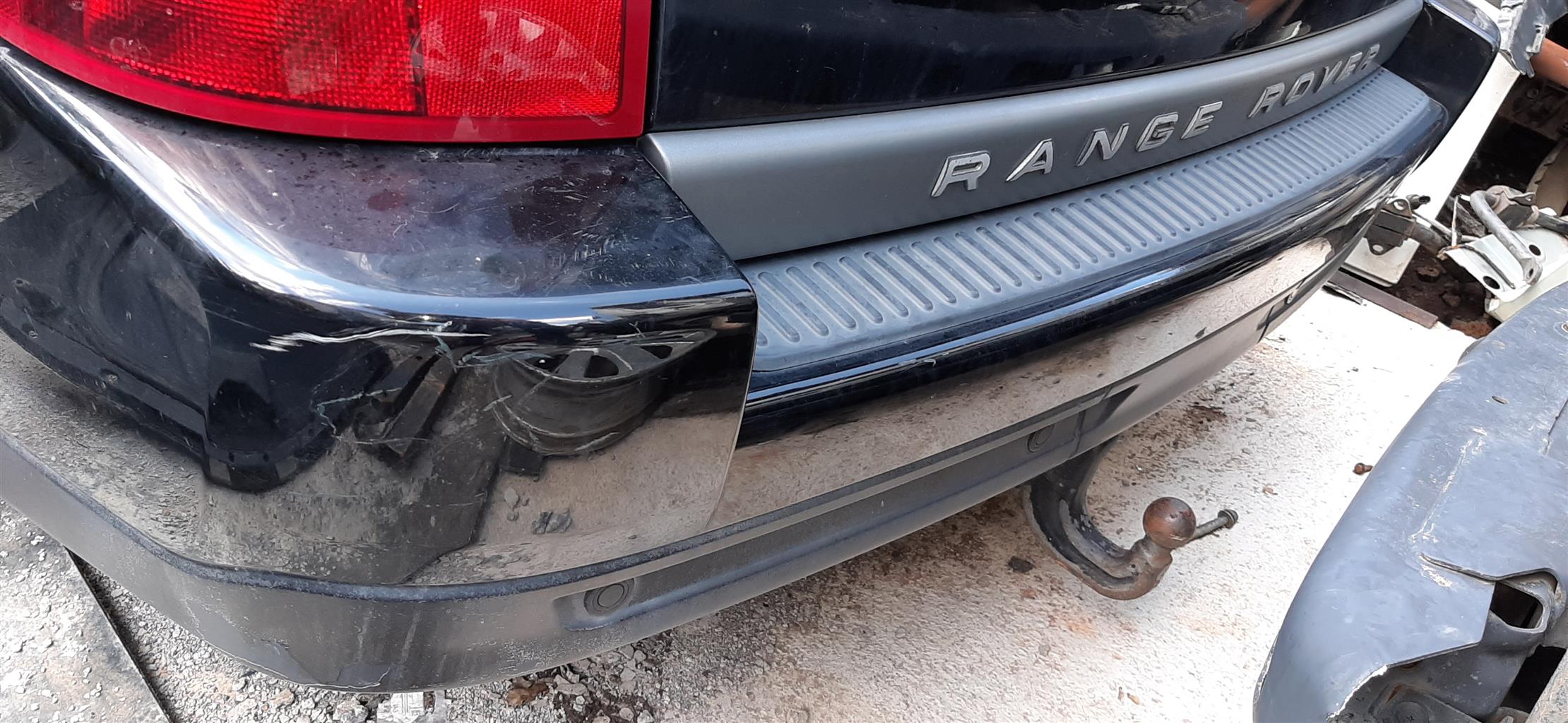 2006 Range Rover Sport 4.2L V8 Supercharged Rear Bumper For Sale 2006 Range Rover Sport 4.2L V8 Supercharged Rear Bumper For Sale