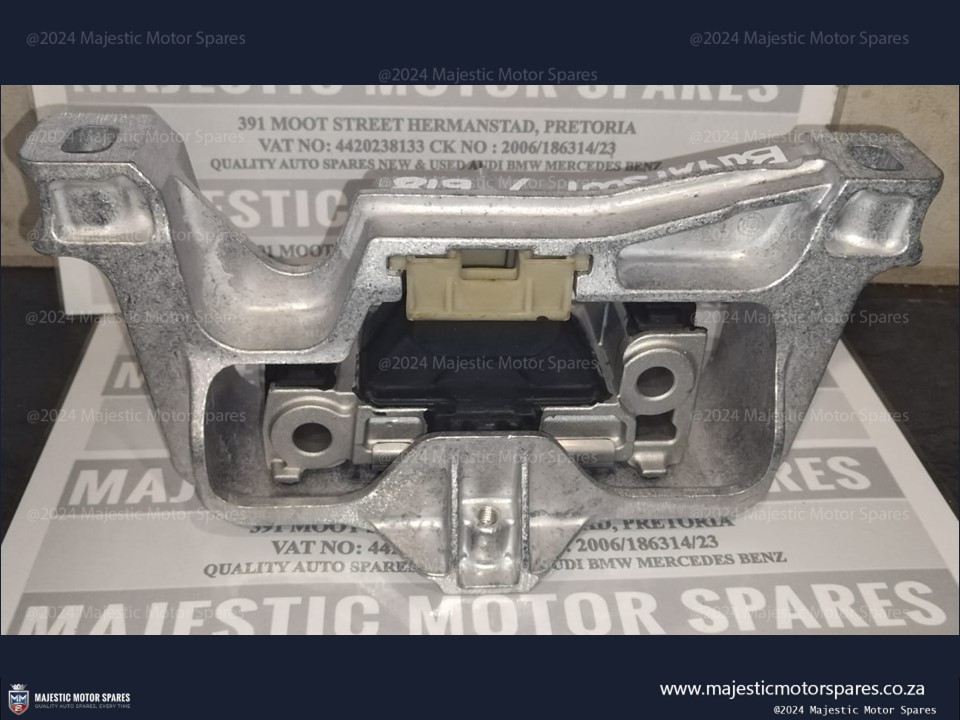 Mercedes Benz gearbox mounting for sale - Private Seller