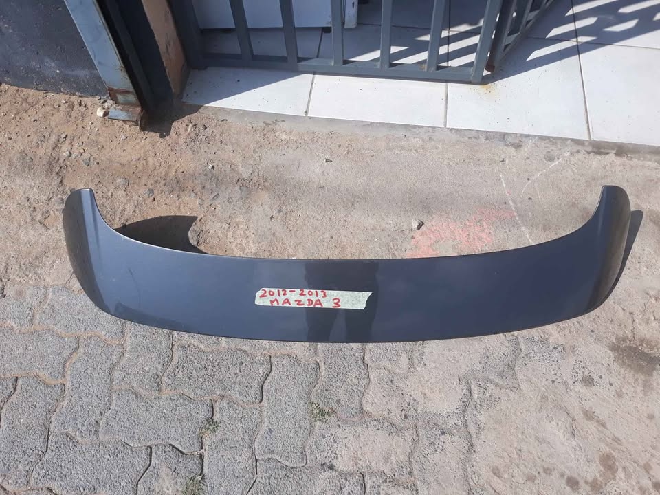 Genuine 2012 Mazda 3 Hatchback Tailgate Spoiler - Private Seller
