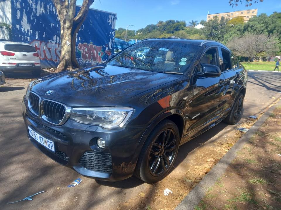 2017 BMW X4 XDRIVE 2.0D AUTOMATIC, BLACK, 120000KMS Full Service History, SPARE KEY.