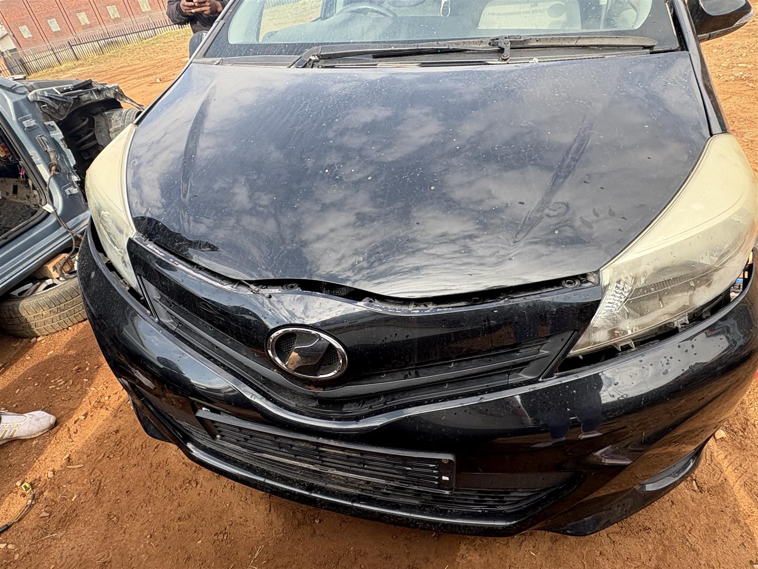 Toyota Yaris 2 2014 stripping for spares