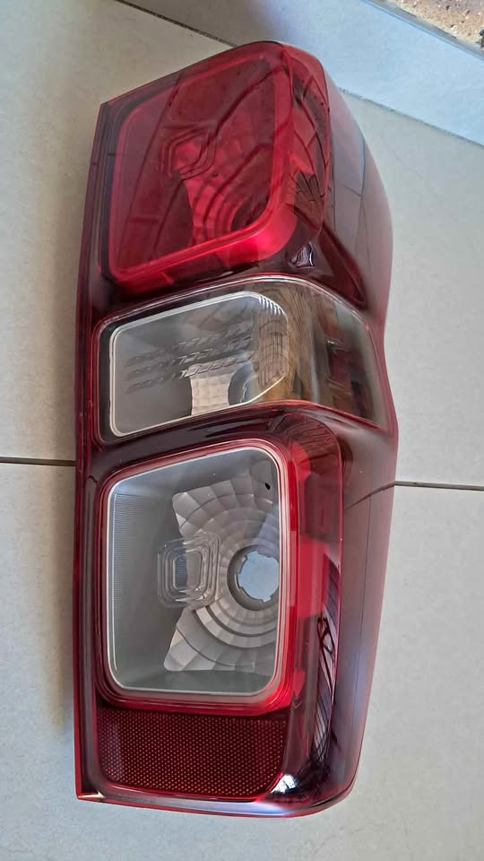 ISUZU DMAX 2023 ON BRAND NEW TAILLIGHTS FORSALE PRICE