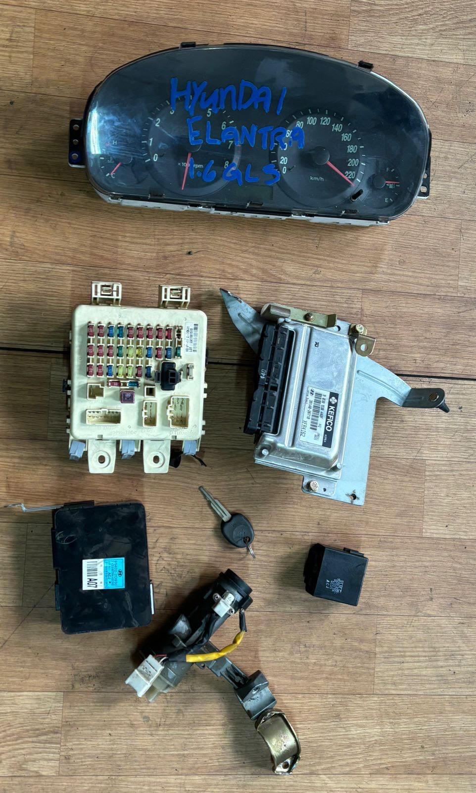 Hyundai Elantra 1.6lt 2007 #G4ED ECU SET - Private Seller Hyundai Elantra 1.6lt 2007 #G4ED ECU SET - Private Seller