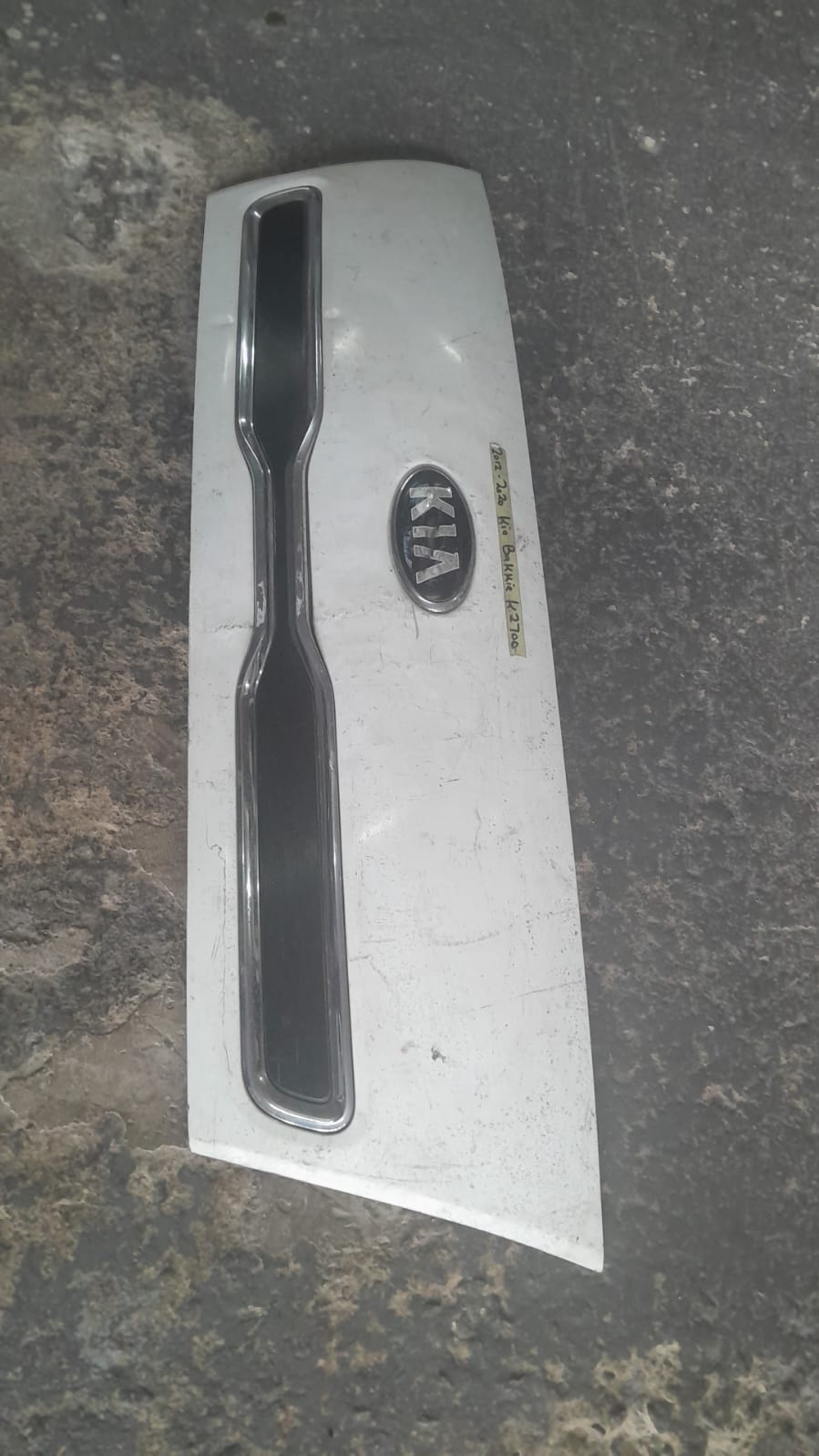 2012-2020 KIA BAKKIE K2700 BONNET FOR SALE - Private Seller 2012-2020 KIA BAKKIE K2700 BONNET FOR SALE - Private Seller