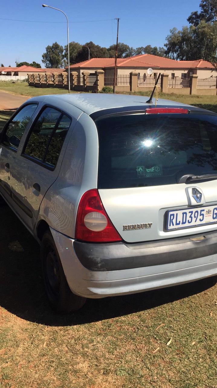 Renault clio 2 - Private Seller