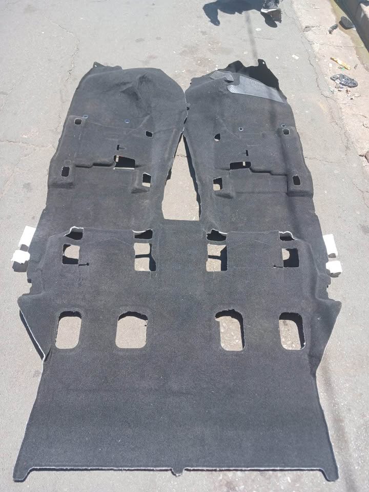 Floor Mat for Toyota Land Cruiser 2024 - Private Seller