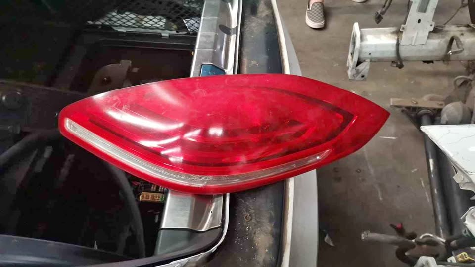 Porsche Panamera taillights - Private Seller Porsche Panamera taillights - Private Seller