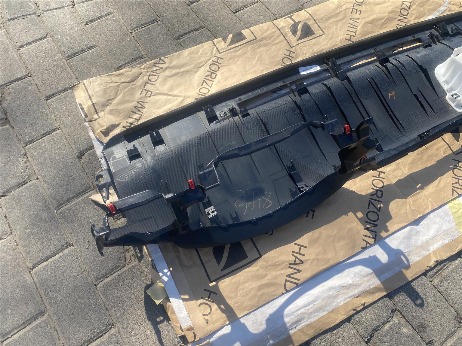 2019 TOYOTA HILUX GD-6 DASHBOARD FOR SALE. IN PRISTINE CONDITION - Private Seller 2019 TOYOTA HILUX GD-6 DASHBOARD FOR SALE. IN PRISTINE CONDITION - Private Seller