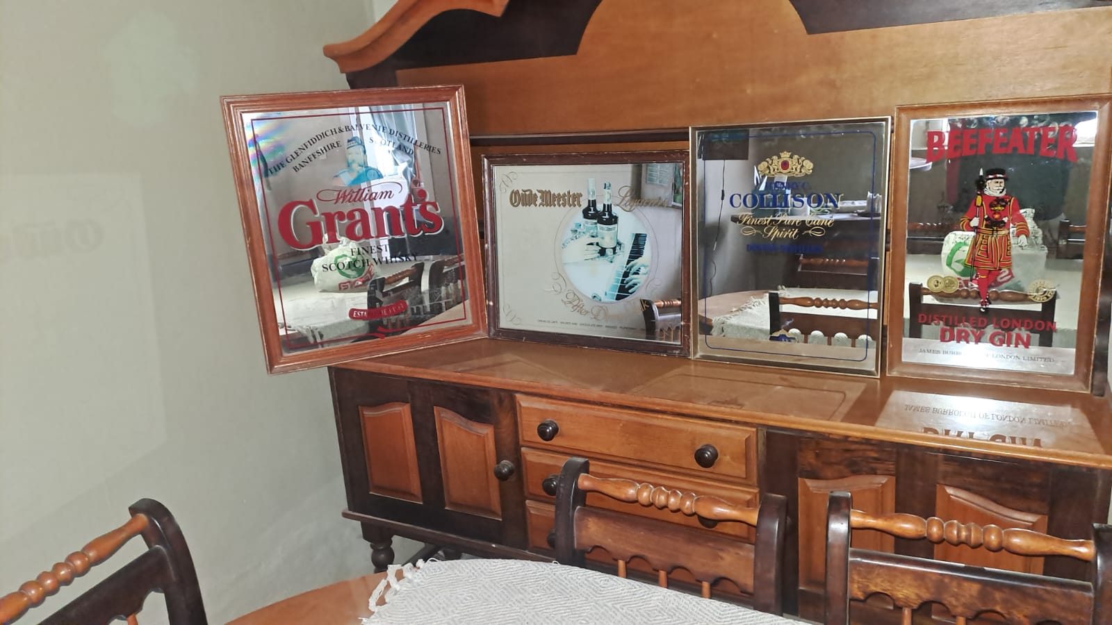 Bar mirrors with Gants and other alcohol emblems on Bar mirrors with Gants and other alcohol emblems on