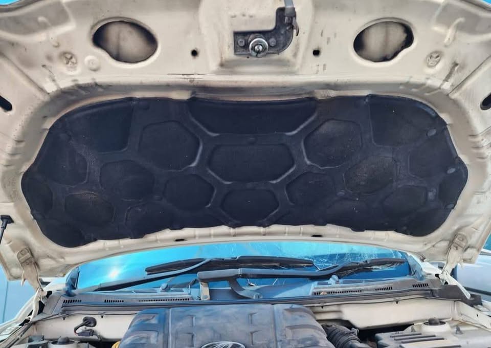 2012 Mahindra XUV500 2.2D stripping for parts for my number WhatsApp or cell