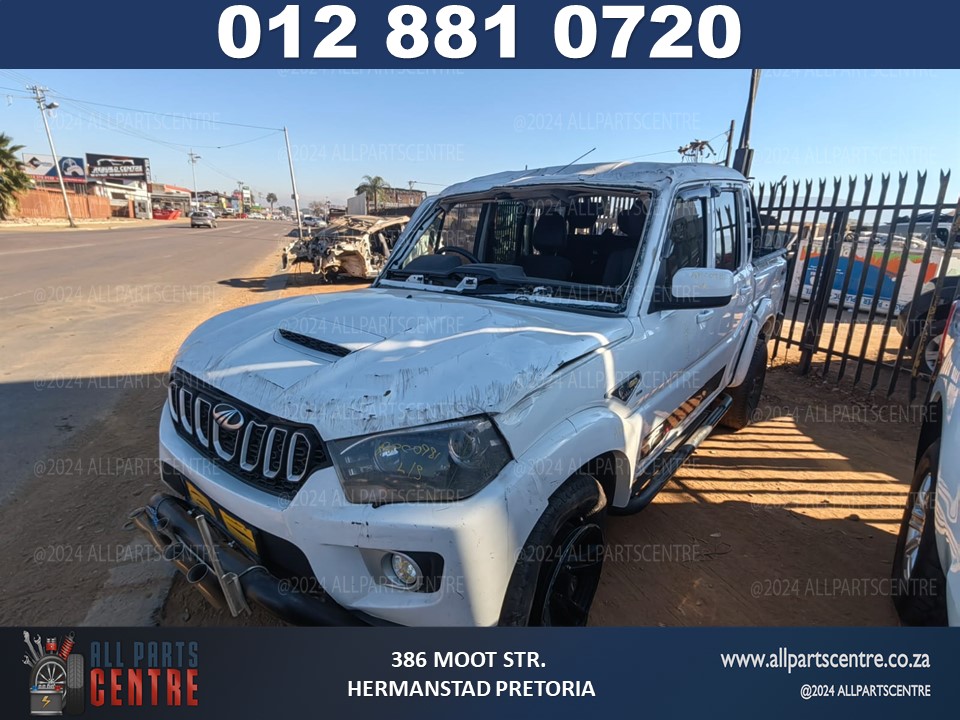 Mahindra Scorpio Karoo S6 2.2 4x4 stripping for spares