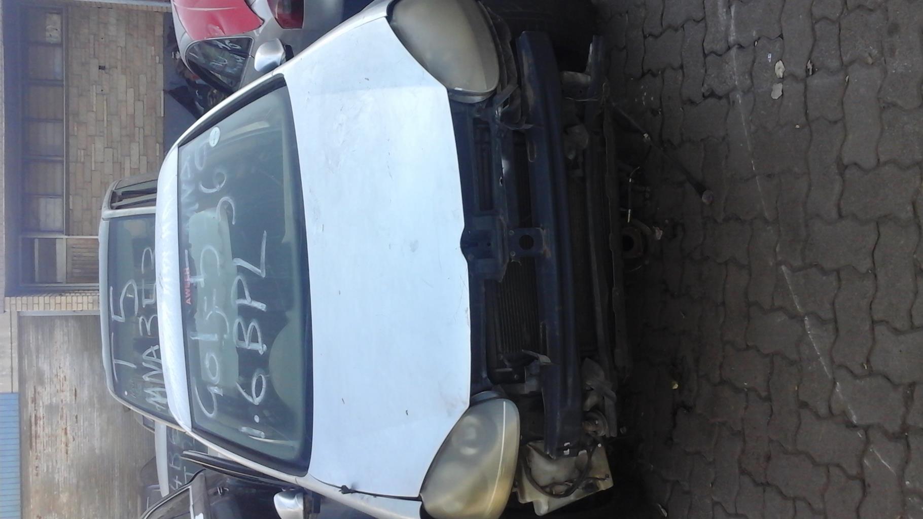 golf 5 1.6 blp stripping for spares - Private Seller