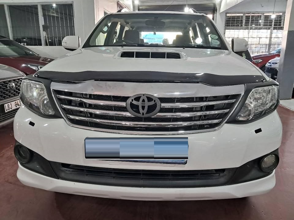 Used 2013 Toyota Fortuner 3.0D-4D Epic auto - Private Seller